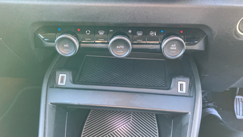 Citroen C4 1.2 PureTech [130] Shine 5dr Petrol Hatchback